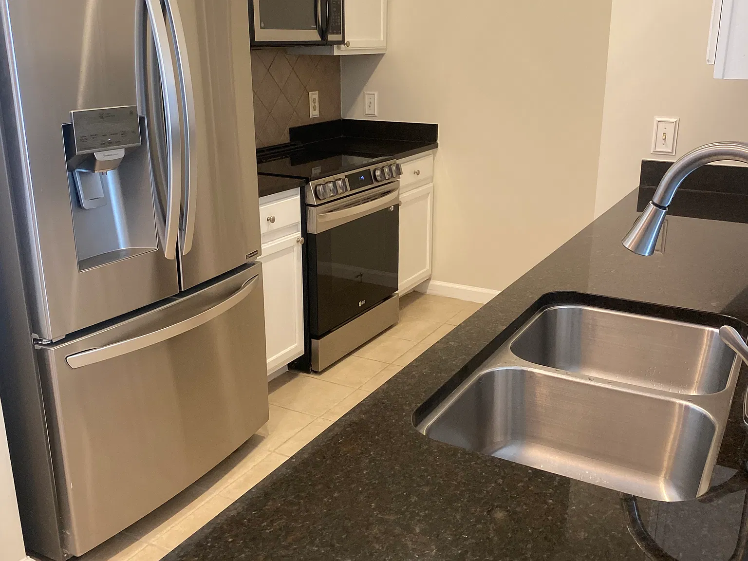 3040 Peachtree Rd NW — Photo 4