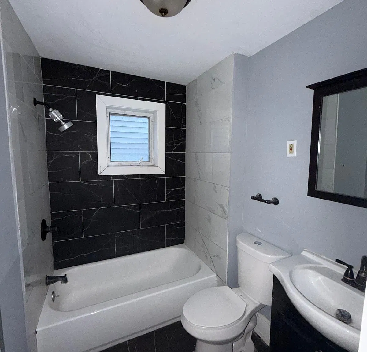 4 bed, $2,395 — Photo 2