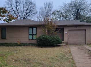 922 E Summit St, Sherman, TX 75090