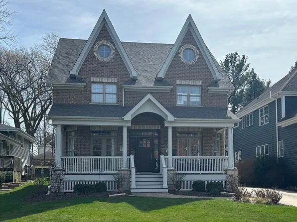 321 Park Ave, Clarendon Hills, IL 60514