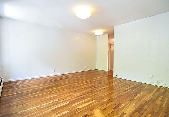 5th image of 1829 Adam C Powell Blvd #2A