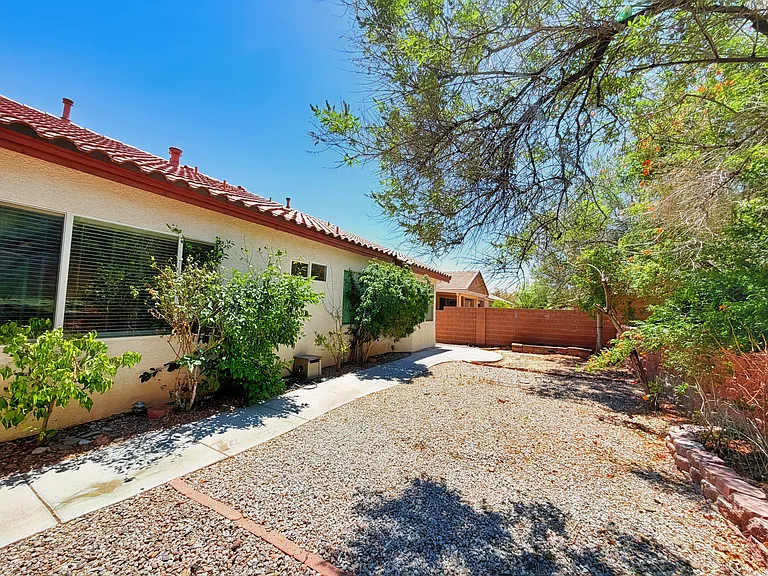 7225 Fern Meadow St — Photo 47