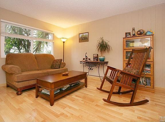 5th image of 15 Oliva Dr #C