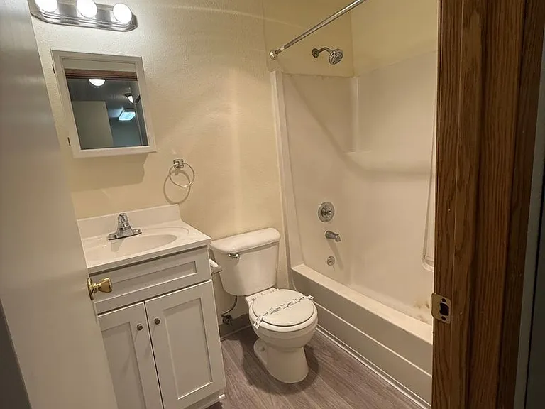 Hazel Dell Ridge Apt — Photo 6