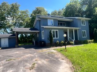 4330 Sam Potts Hwy, Hallsboro, NC 28442