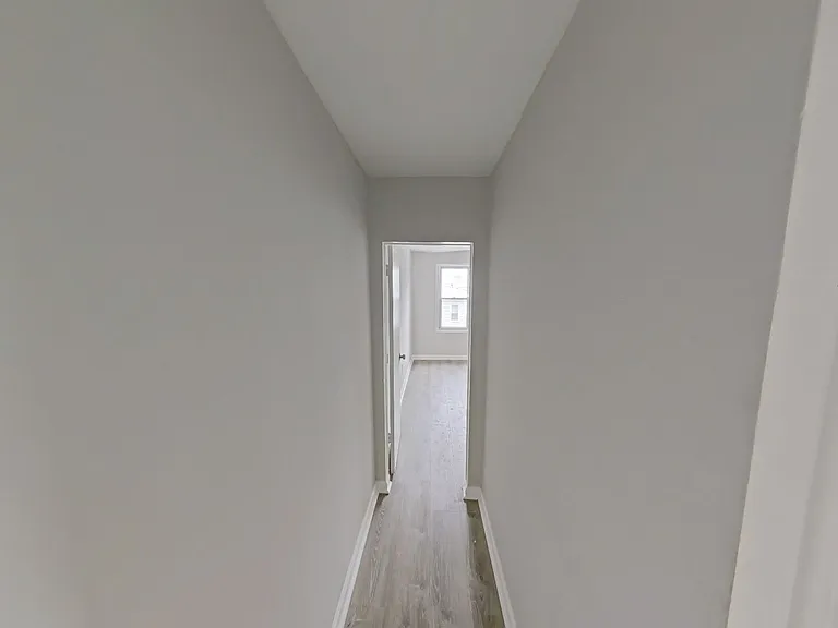 868 E Locust Ave — Photo 7