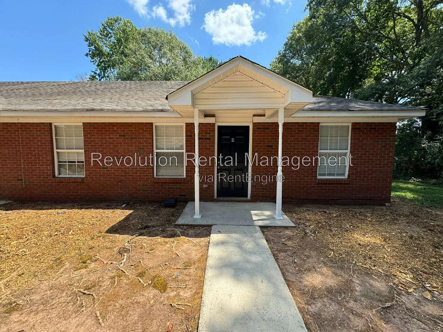 2 bed, 1.0 bath, 936 sqft, $1,395 — Photo 1