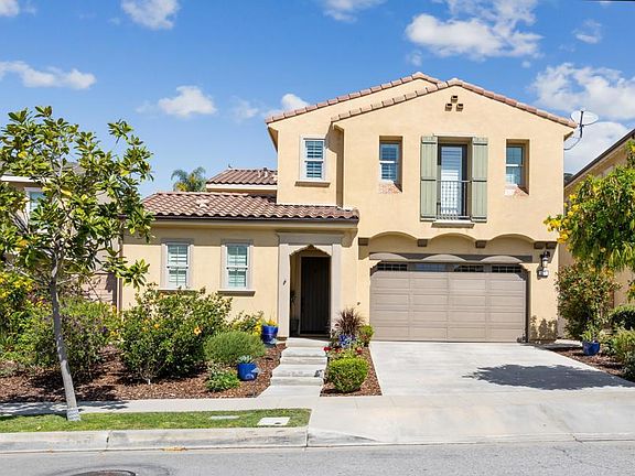 2nd image of 627 E Orange Blossom Way