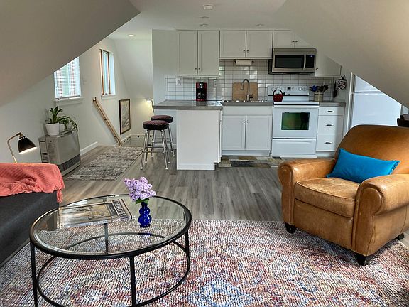Living room & kitchen
