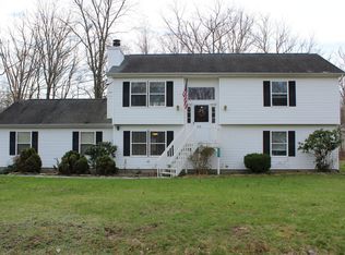 203 Besecker Dr, East Stroudsburg, PA 18302