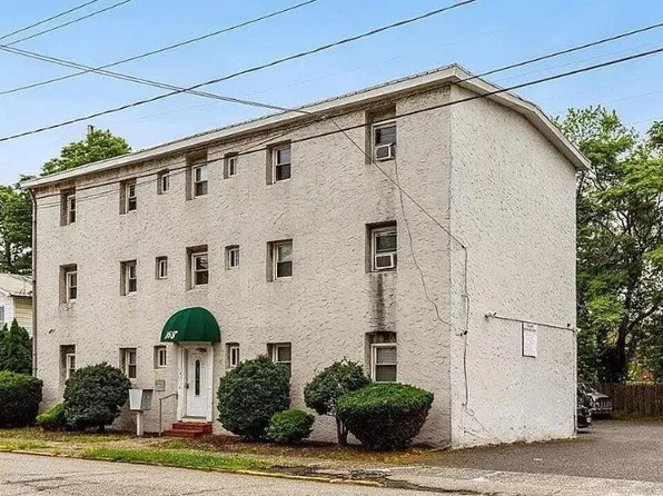 168 S Fulton St #A1, Woodbridge, NJ 07095