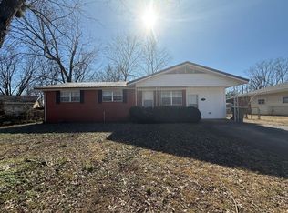 3035 Holiday Dr SW, Huntsville, AL 35805
