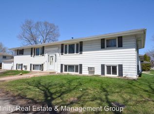 1315 3rd Ave SW APT 4, Rochester, MN 55902