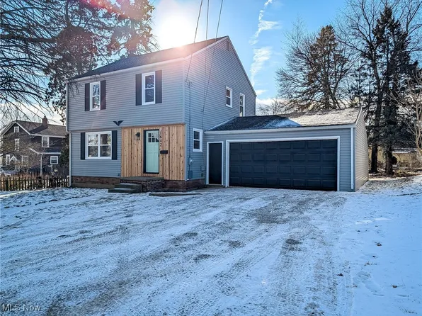 1642 27th St NE, Canton, OH 44714