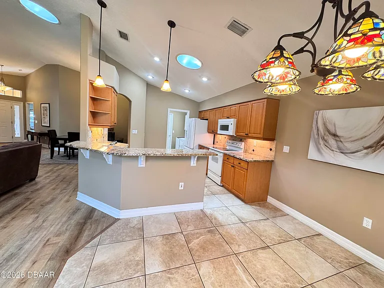 1315 Coconut Palm Cir — Photo 15