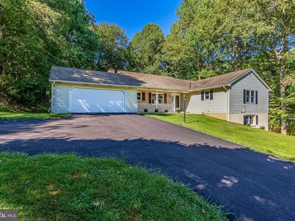 1419 Steeple Chase Rd, Downingtown, PA 19335