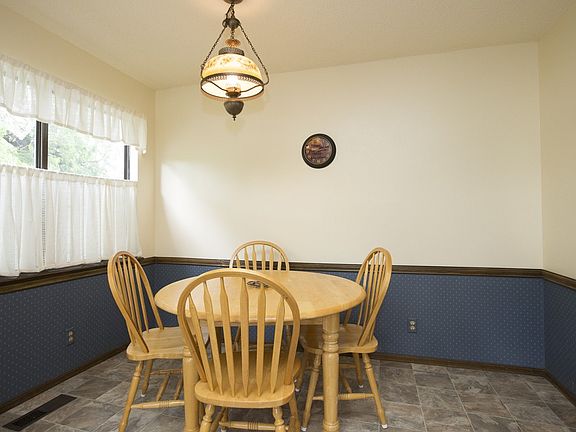 3rd image of 7021 S 234 East Ave