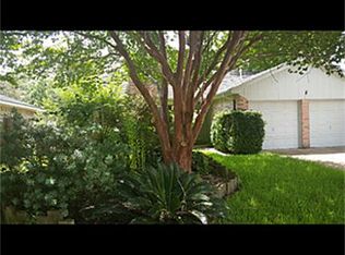 7410 Trabajo Dr, Houston, TX 77083