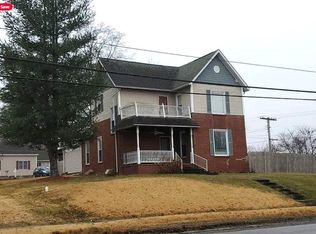 604 W Water St, Pinckneyville, IL 62274