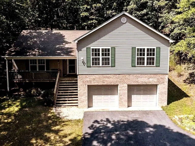 187 Grouse Dr — Photo 1
