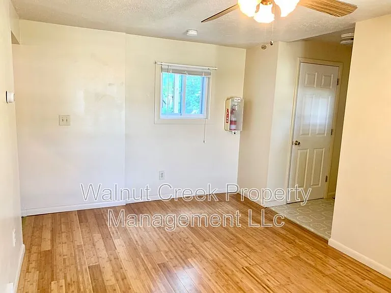 215 W Lorain St #DOWN — Photo 12