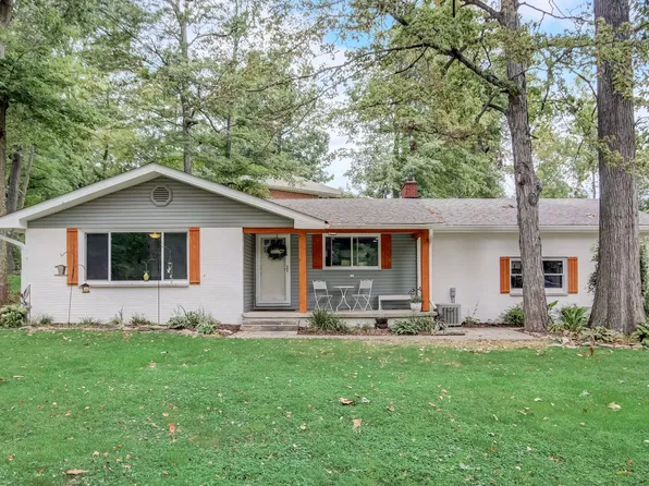 624 E Timberbrook Est, Shelbyville, IN 46176