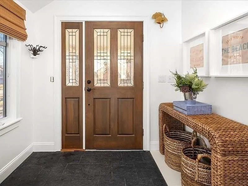 4 bed, 2.0 bath, 1980 sqft, $5,000 — Photo 4