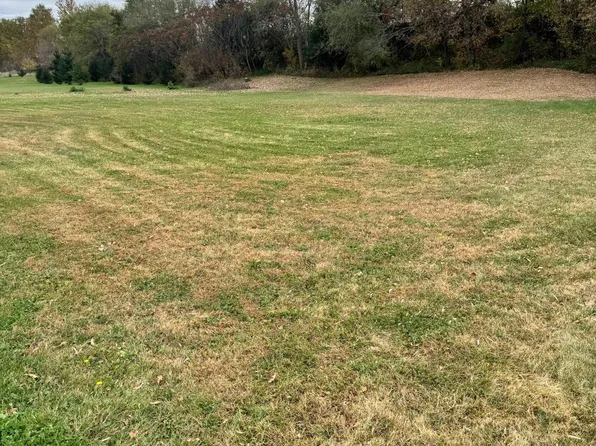 2323 Lake Ave, New Ulm, MN 56073