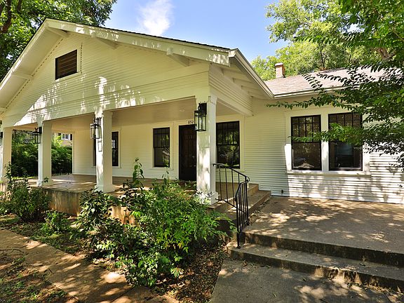 5th image of 852 Amarillo St