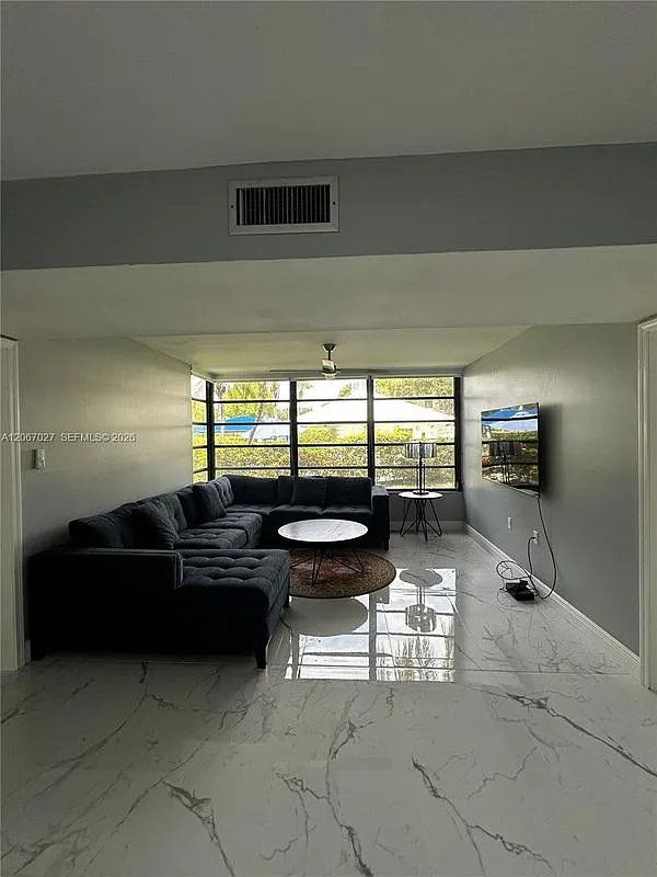 2 bed, 2.0 bath, 1385 sqft, $2,950 — Photo 3