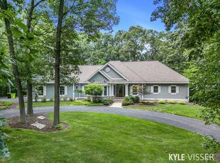 1835 Highgrove Dr SE, Ada, MI 49301