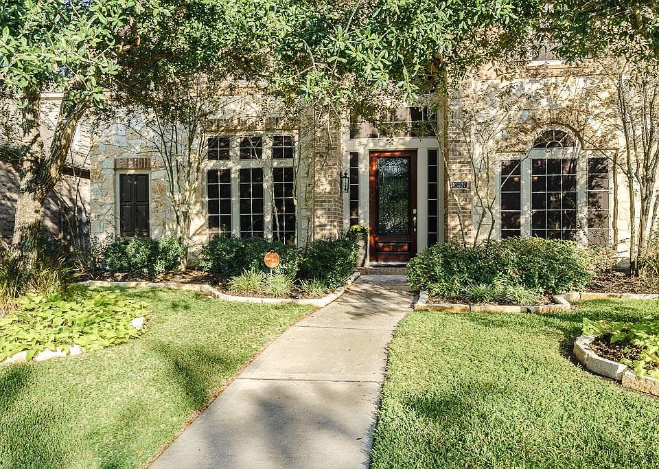 1st image of 13107 Catalina Grove Ln