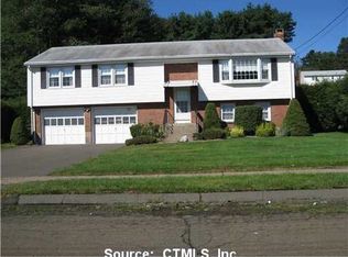 212 Ridge Crest Cir, Wethersfield, CT 06109