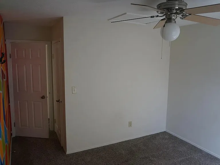2374 Fieldstone Cir — Photo 13