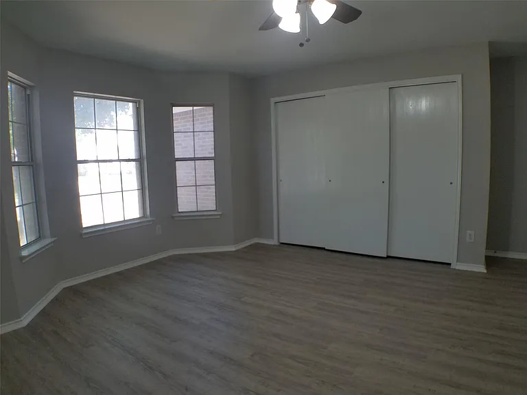 11208 Blairview Ln — Photo 10