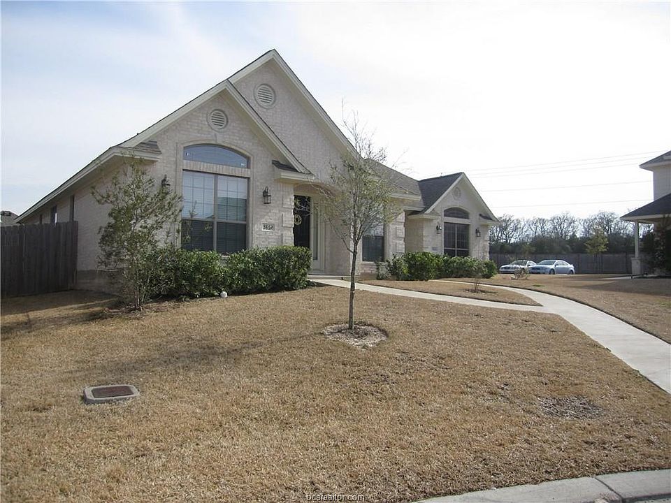 2nd image of 3862 Oldenburg Ln