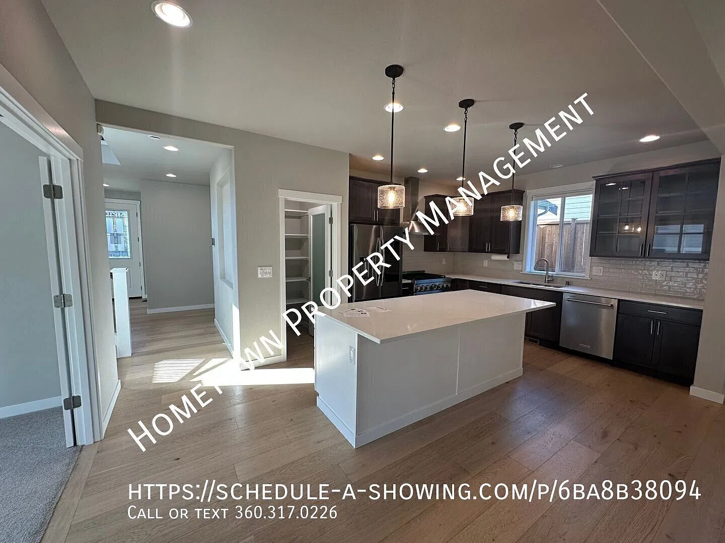 Spacious 5-Bedroom + Office Near Hicks Lake — Photo 3