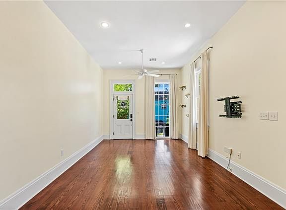 5th image of 4433 Danneel St