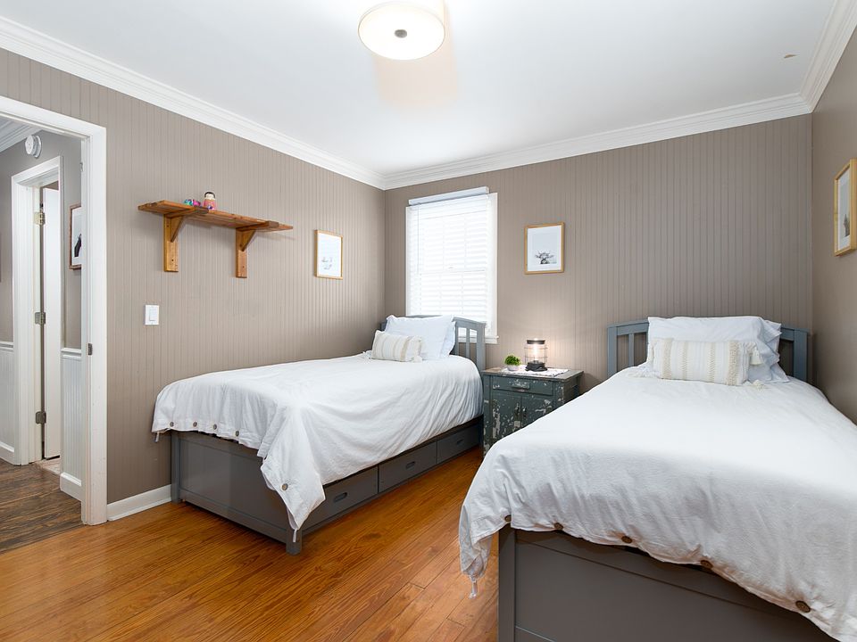 25th image of this home