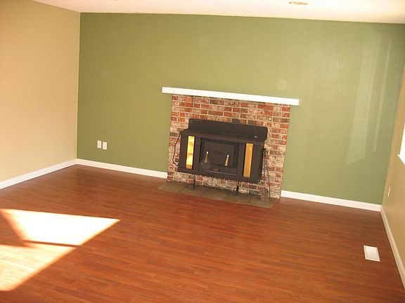 4th image of 6222 85th St SW
