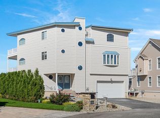 140 Meadow View Ln, Avalon, NJ 08202