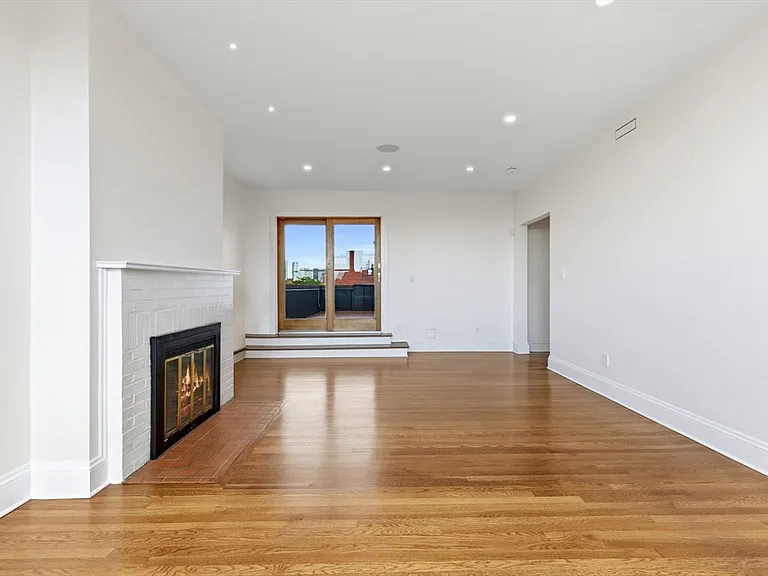 239 Commonwealth Ave #72 — Photo 4