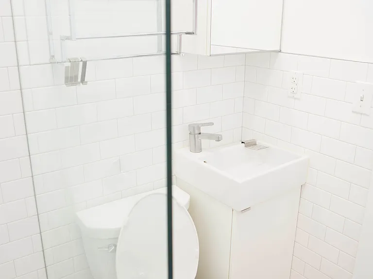 646 President St #1D — Photo 10