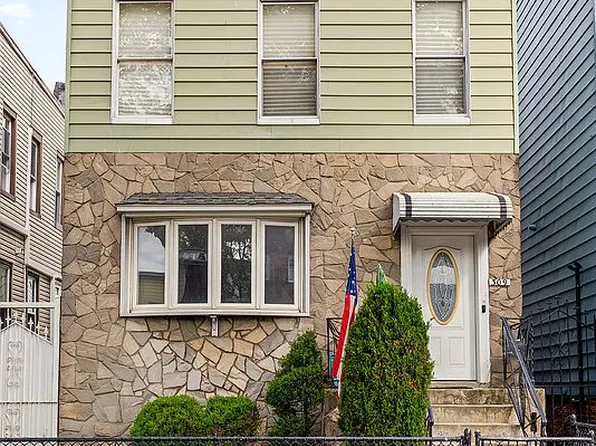 309 Greenwood Ave, Brooklyn, NY 11218