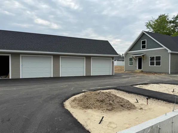 25B Woodland Way, Plymouth, NH 03264
