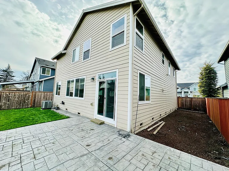 1328 SE 72nd Ave — Photo 40