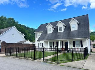 108 Lily Cir, Pikeville, KY