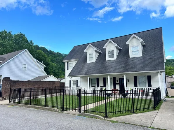 108 Lily Cir, Pikeville, KY 41501
