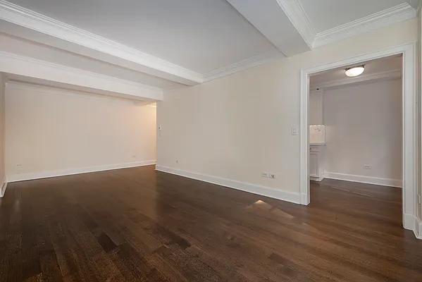 Rented by R New York | media 13