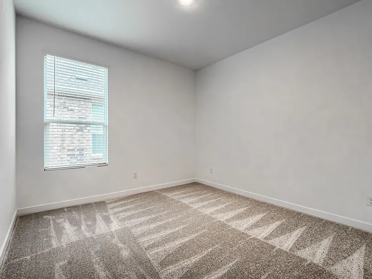 1909 Nokota Pkwy — Photo 15